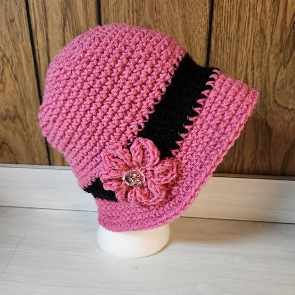 HAND CROCHETED RASPBERRY PINK BOHO STYLE HAT & FI… - image 2