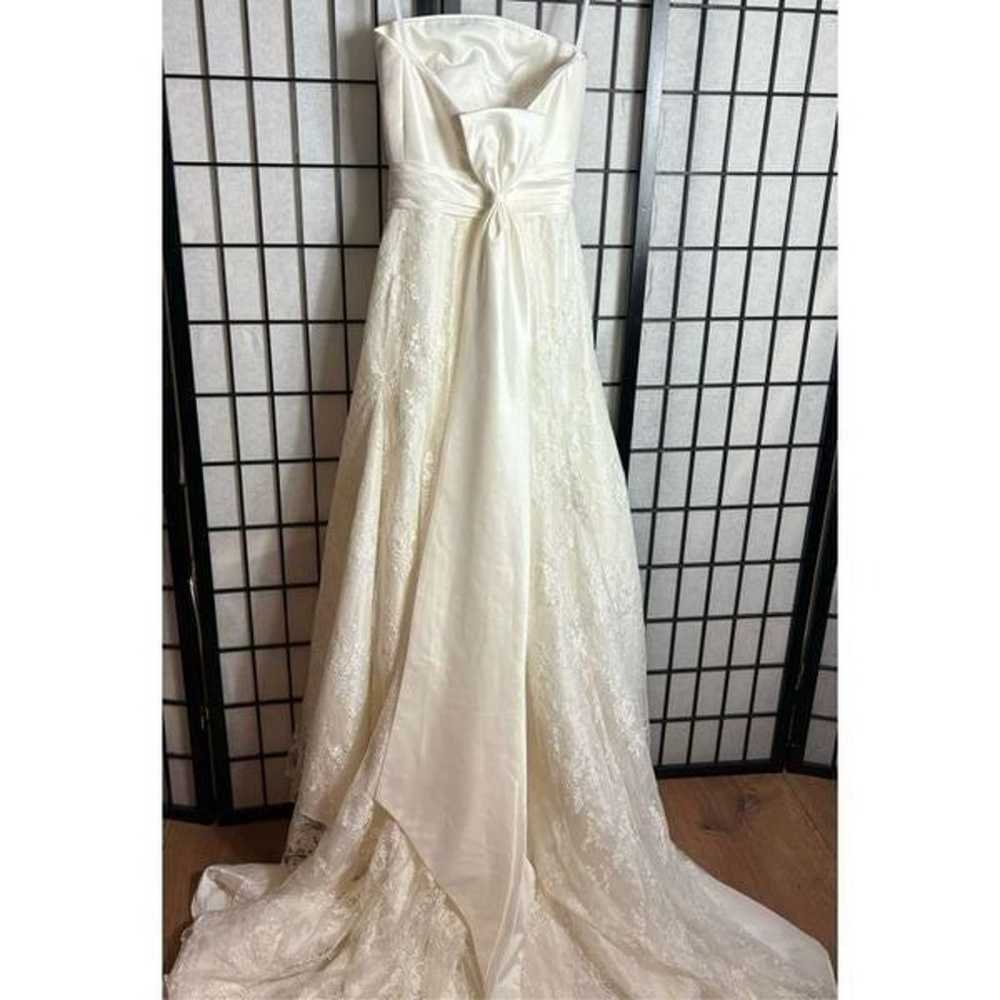 Stunning Cream Satin/Lace Wedding Dress - image 5