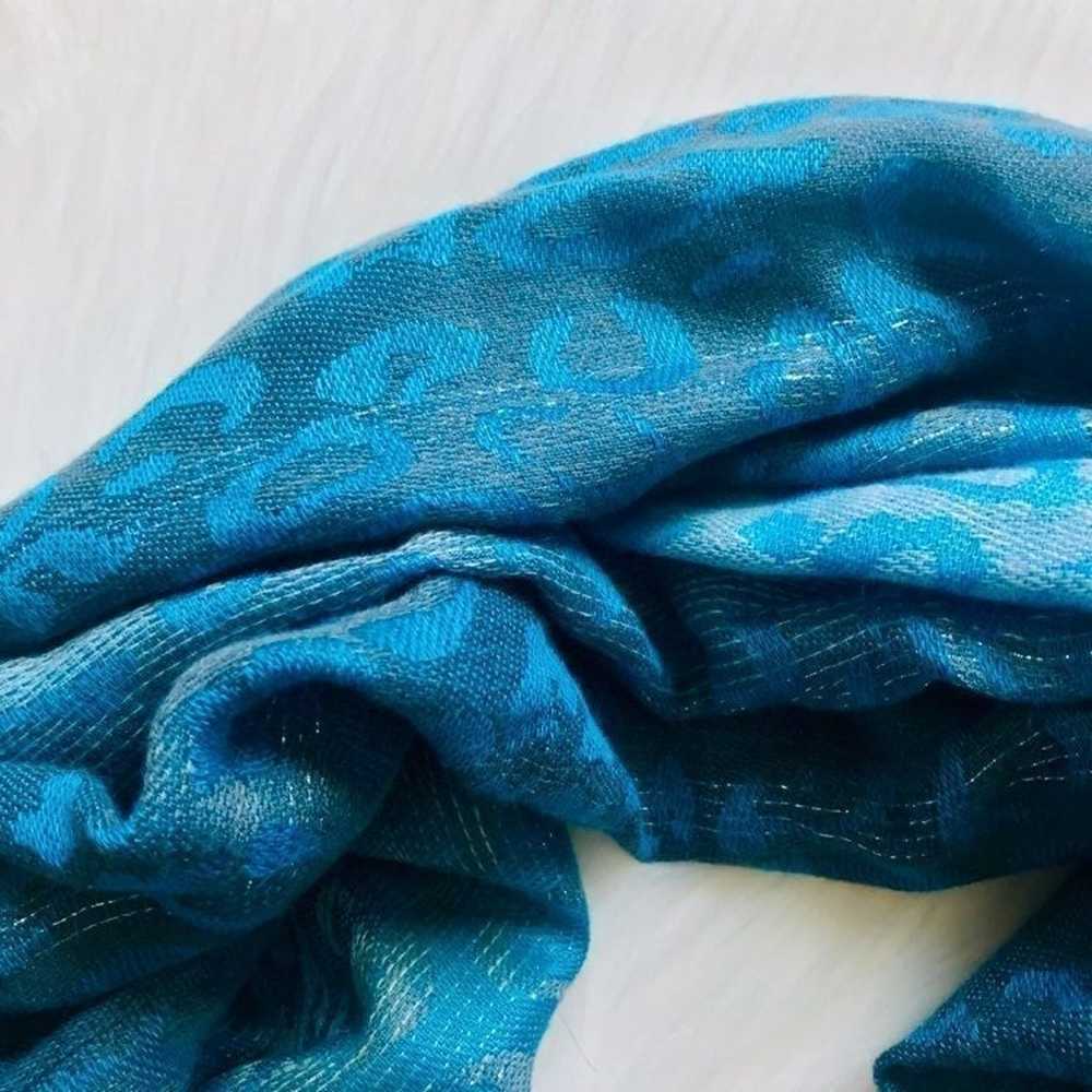 MULTI BLUE & SILVER LEOPARD PRINT SCARF - image 5