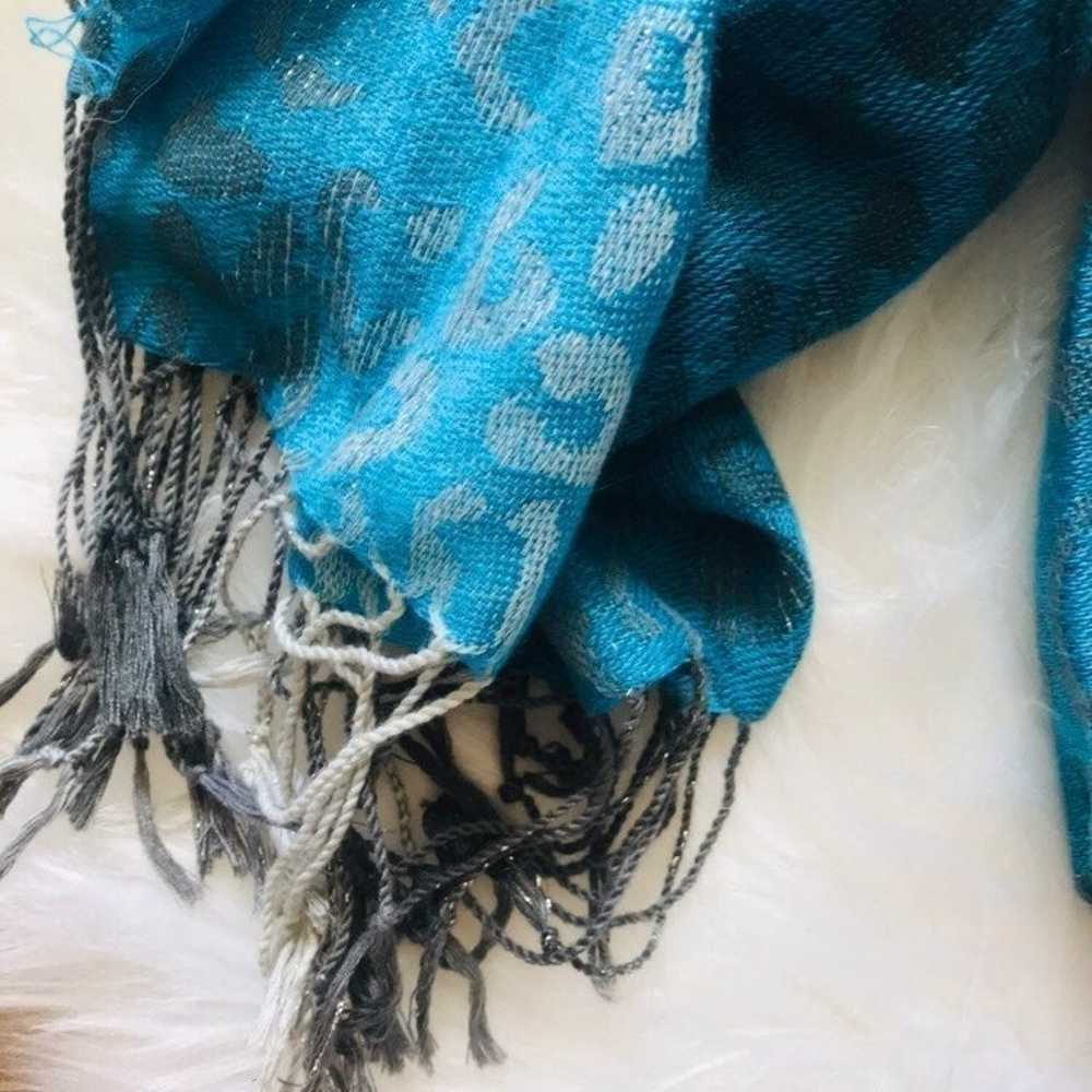 MULTI BLUE & SILVER LEOPARD PRINT SCARF - image 7