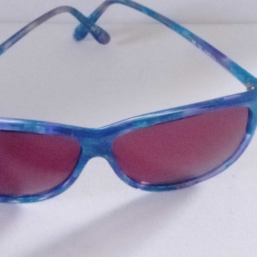 Vintage Oleg Cassini Blue Marbled Sunglasses NOS - image 2