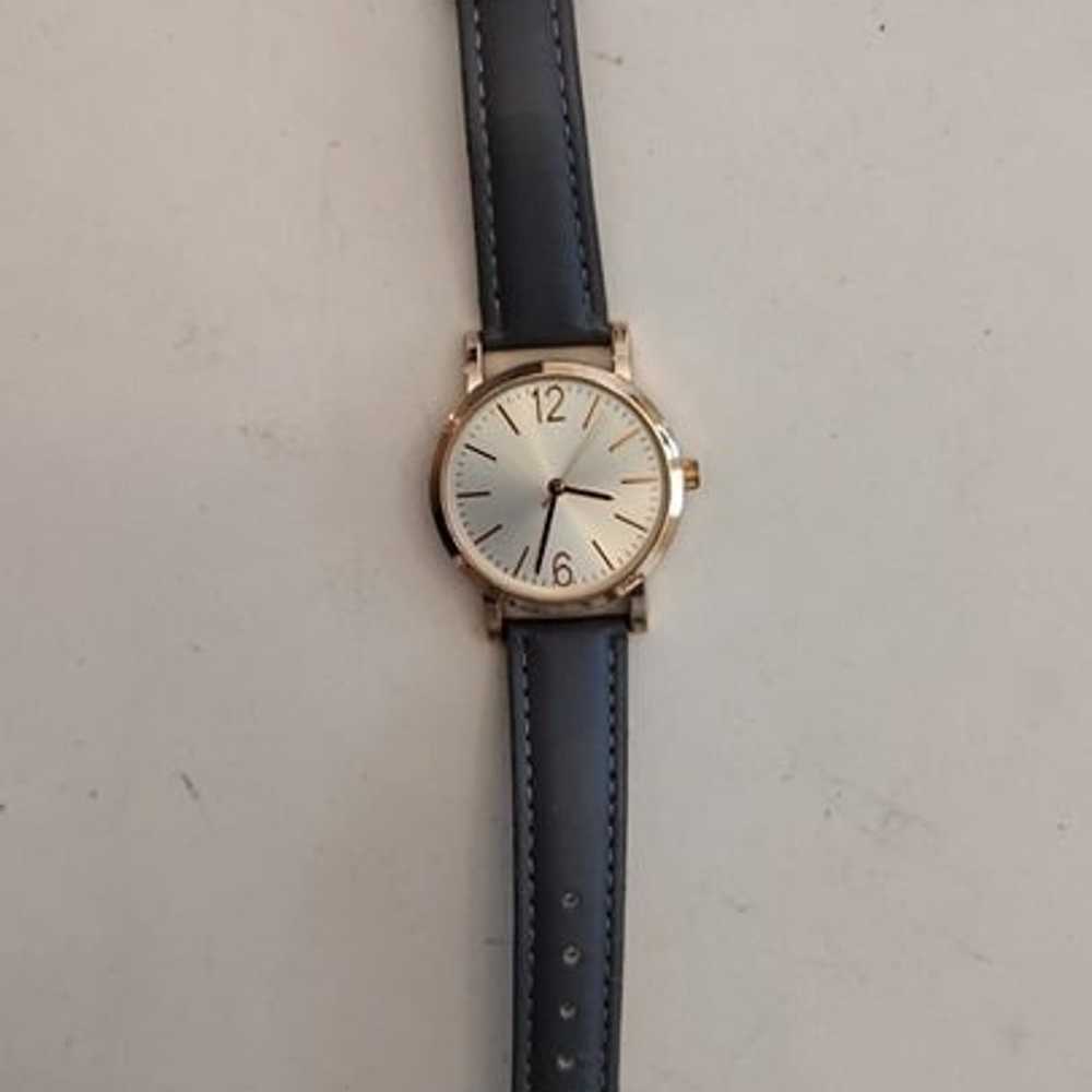 Working Vintage Women's Quartz Watches PIRCE is p… - image 3