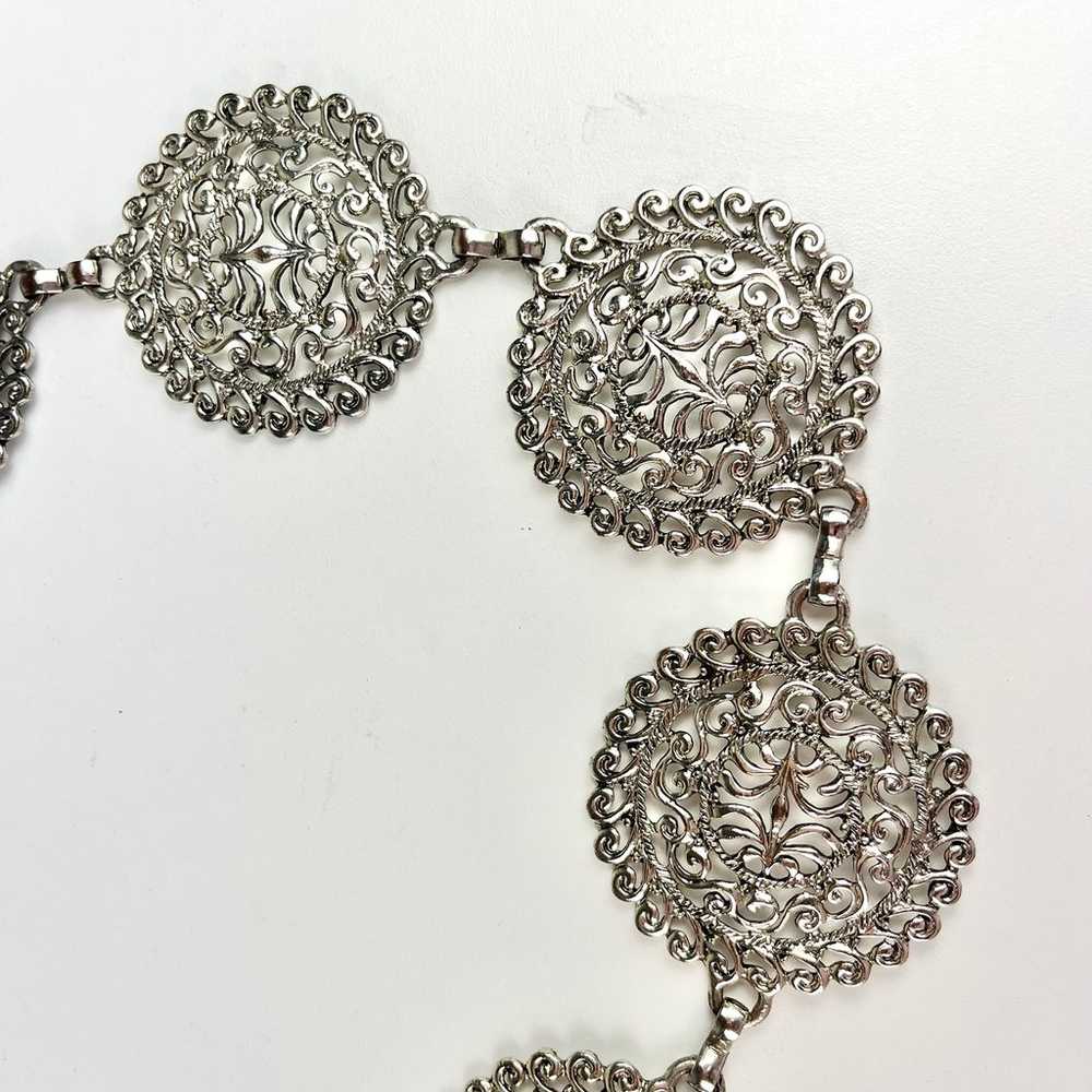 VINTAGE Filigree Medallion Concho Metal Chain Bel… - image 9