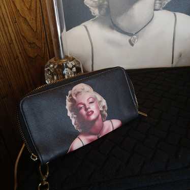 vintage early 2000s marilyn monroe wallet - image 1