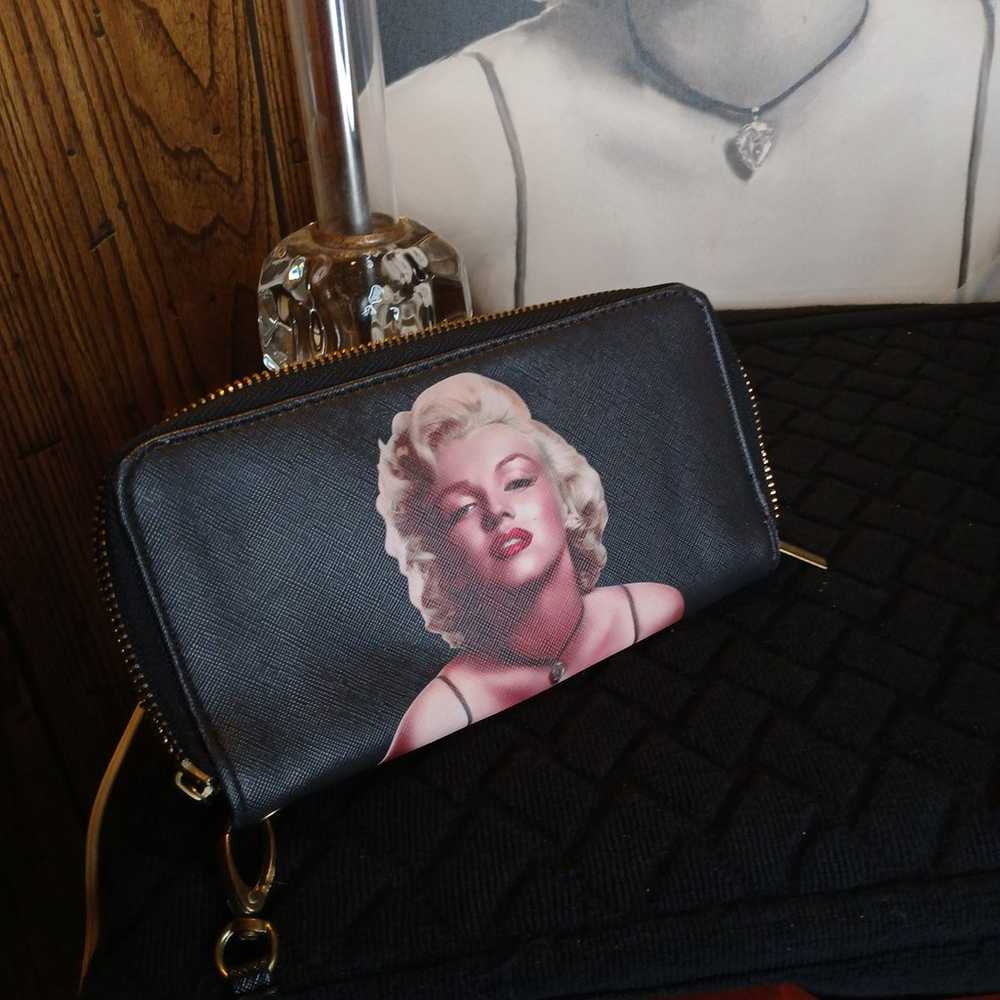 vintage early 2000s marilyn monroe wallet - image 2