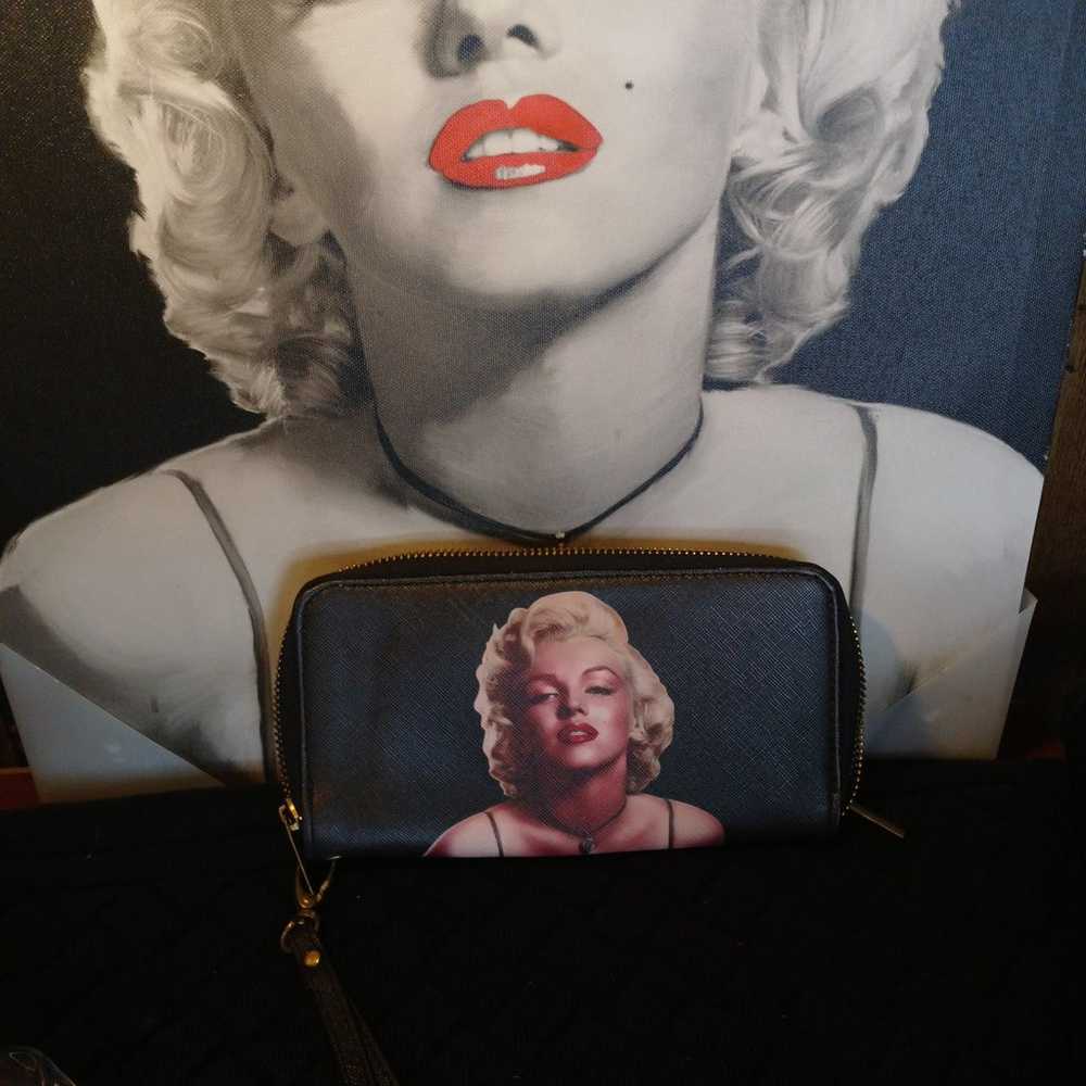 vintage early 2000s marilyn monroe wallet - image 6