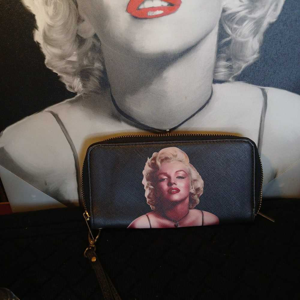 vintage early 2000s marilyn monroe wallet - image 7