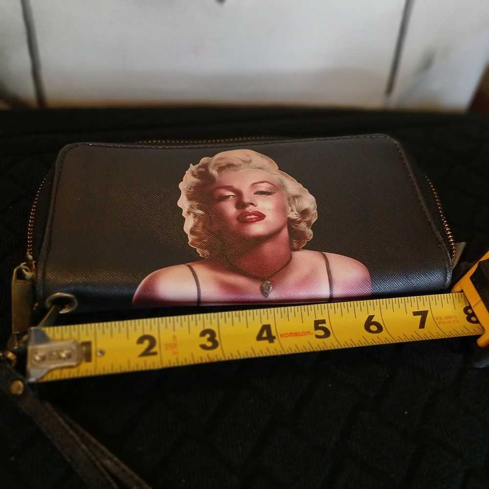 vintage early 2000s marilyn monroe wallet - image 8