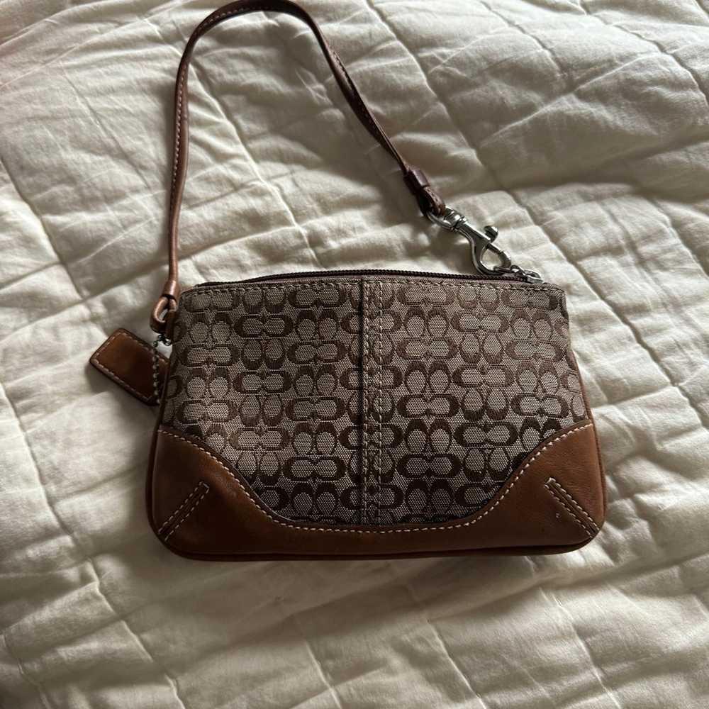 vintage coach wristlet - image 4