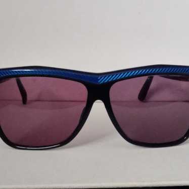 Vintage Blue/Black Sunglasses NOS - image 1