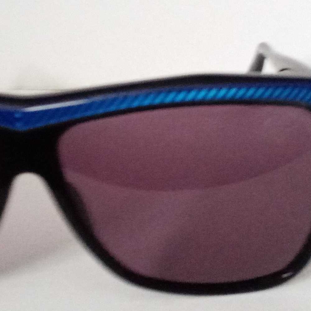 Vintage Blue/Black Sunglasses NOS - image 3