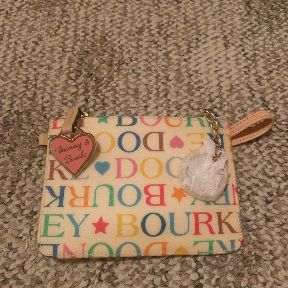 NWOT Vintage Dooney & Bourke small wristlet - image 5