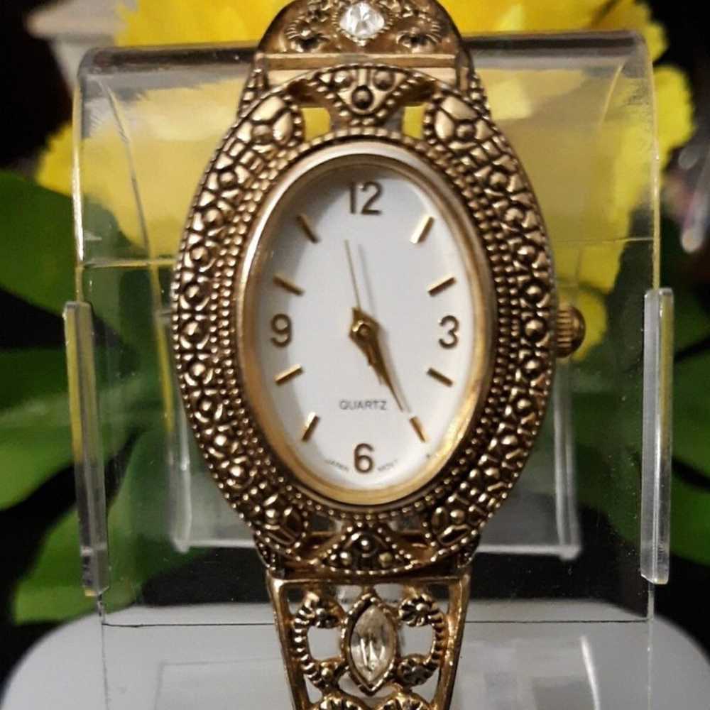 Vintage Gold Tone Watch - image 2