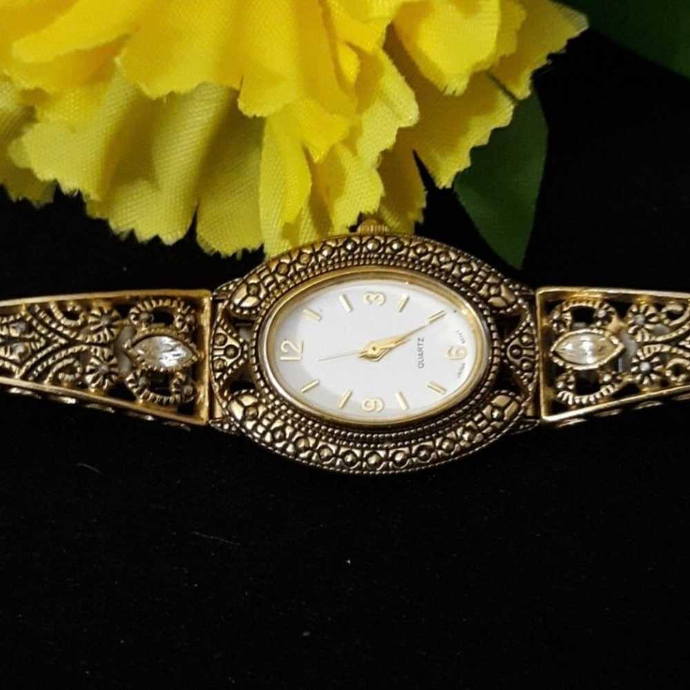 Vintage Gold Tone Watch - image 3