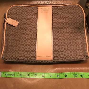 Coach vintage clutch or cosmetic bag! Great condit