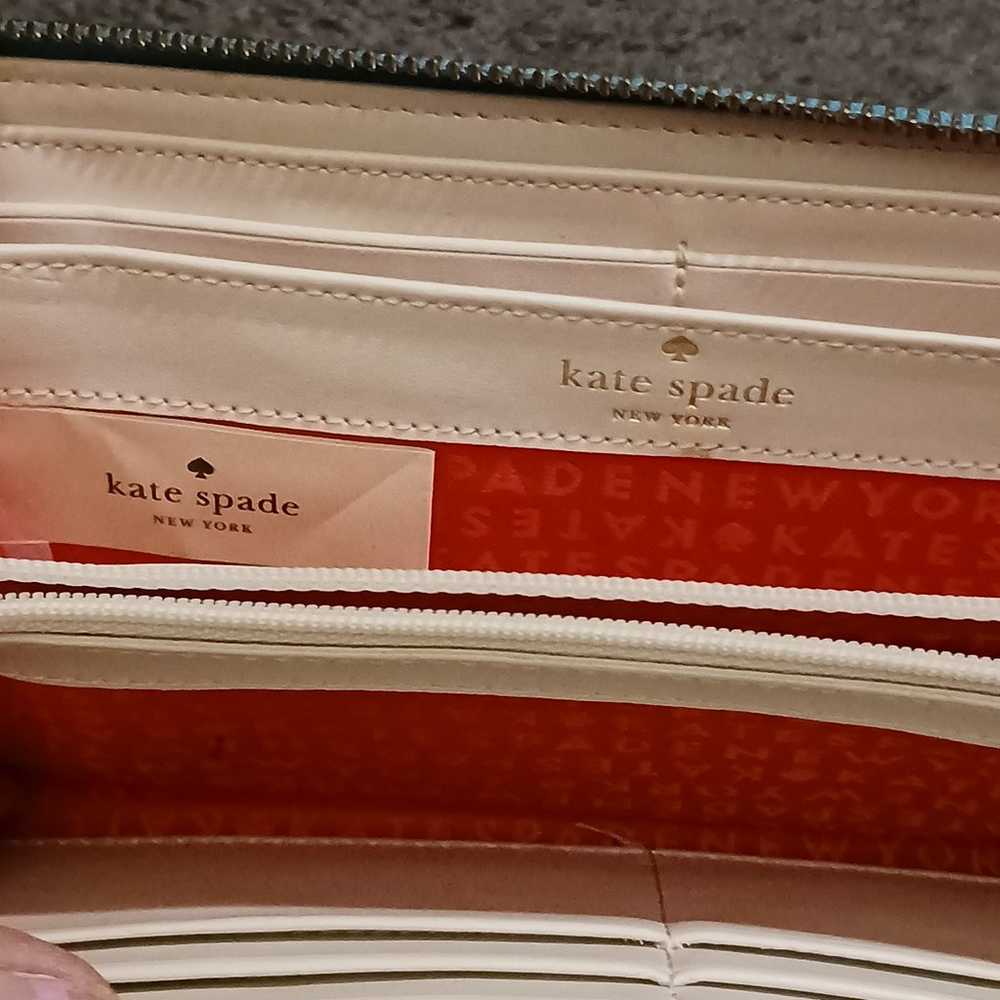 Beautiful Vintage Kate Spade Wallet - image 8