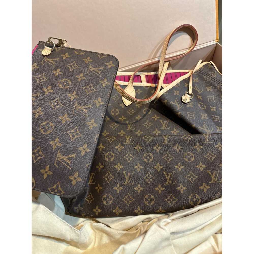 Louis Vuitton Neverfull tote - image 3