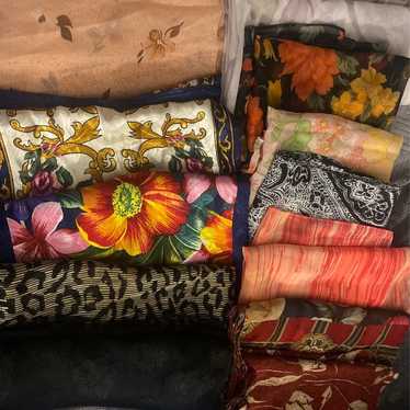 13 beautiful new and vontage scarves - image 1