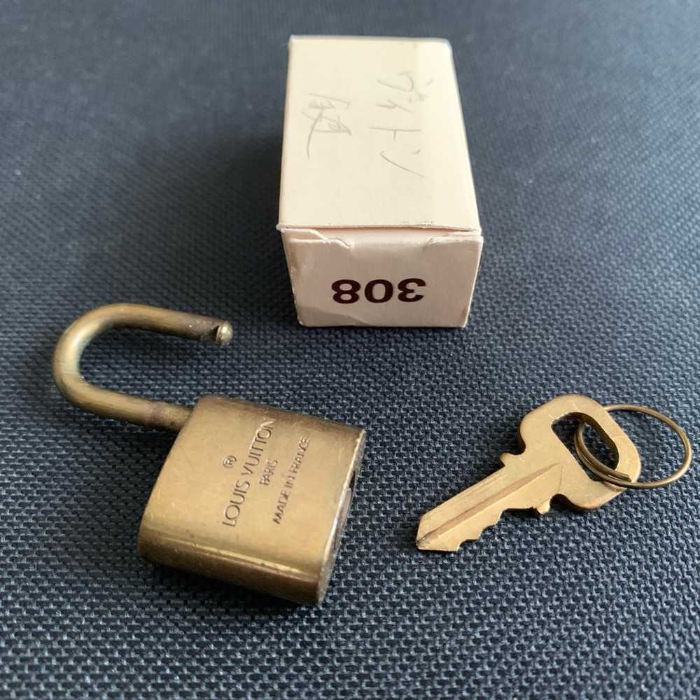 Louis Vuitton Padlock with a key in its original … - image 2