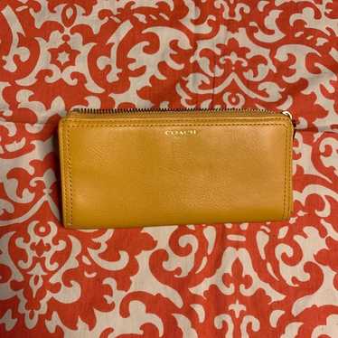 Vintage Yellow Leather Coach wallet