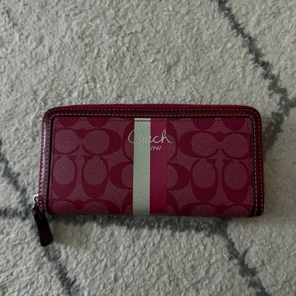 Pink Vintage Coach Wallet - image 1