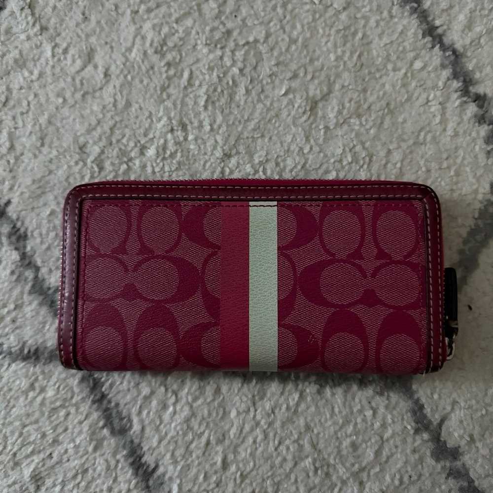 Pink Vintage Coach Wallet - image 2