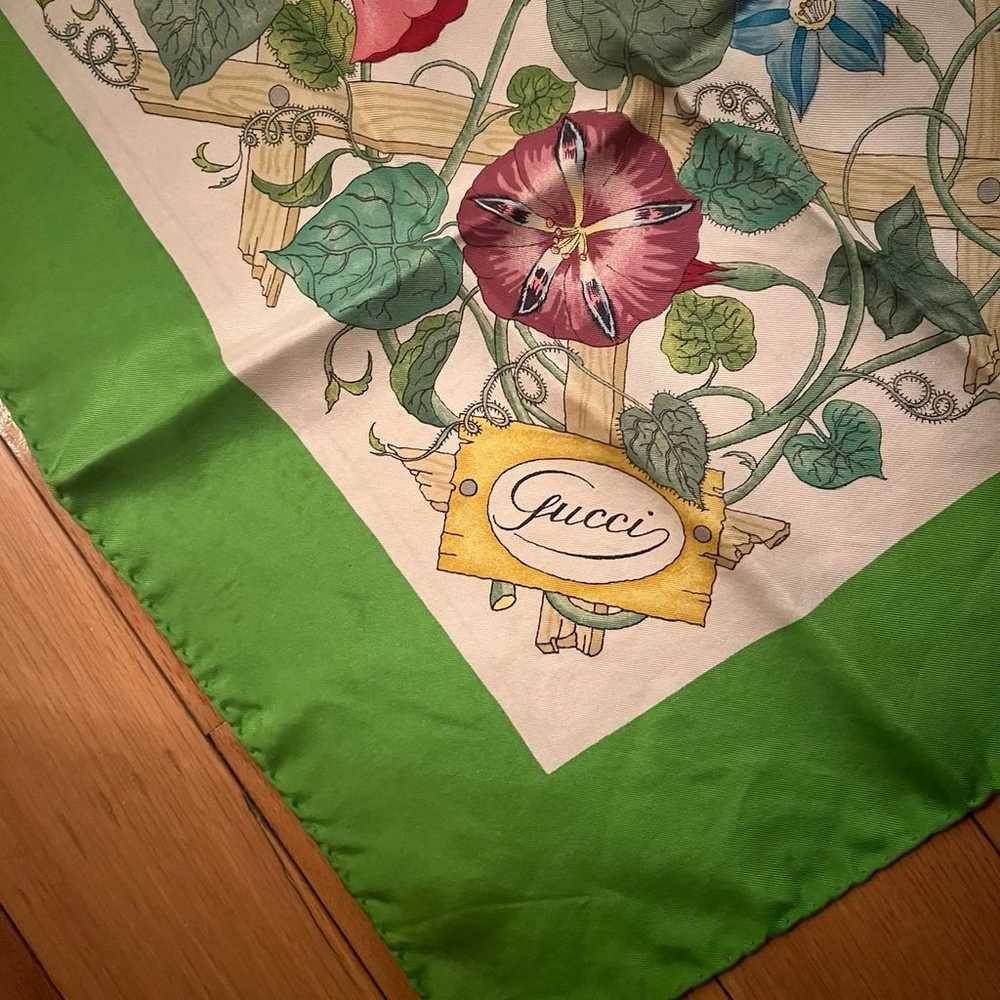 Vintage Gucci silk scarf - image 3