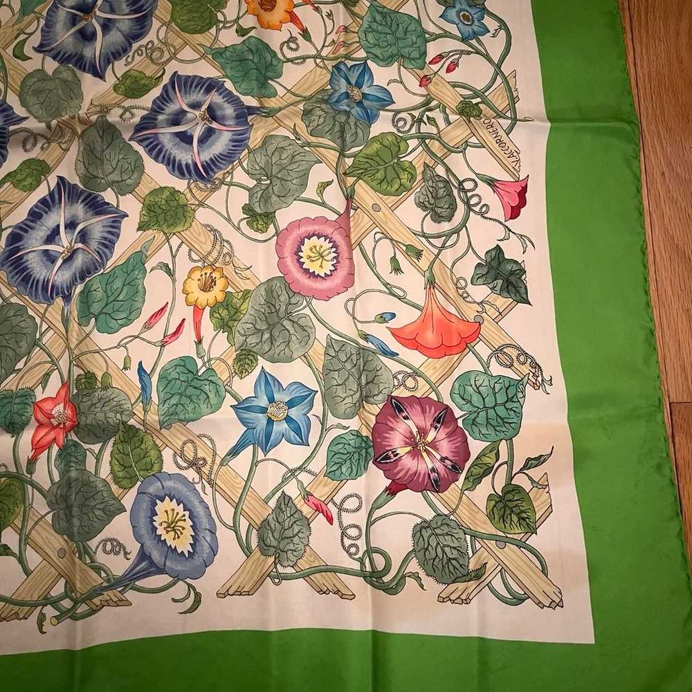 Vintage Gucci silk scarf - image 7