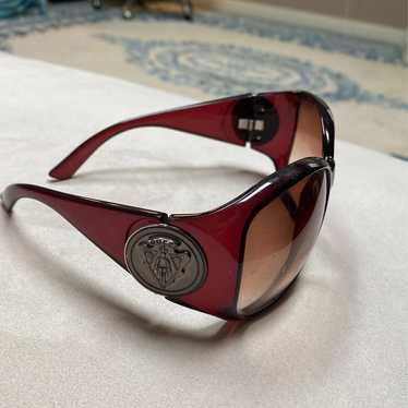 Gucci sunglasses and case