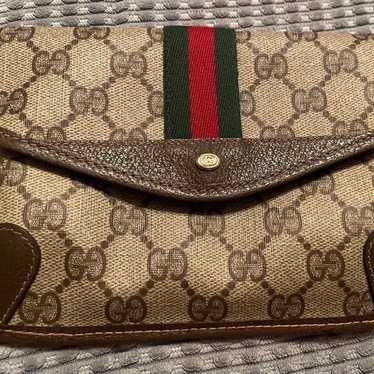 Excellent Condition Vintage Gucci Sherry Clutch