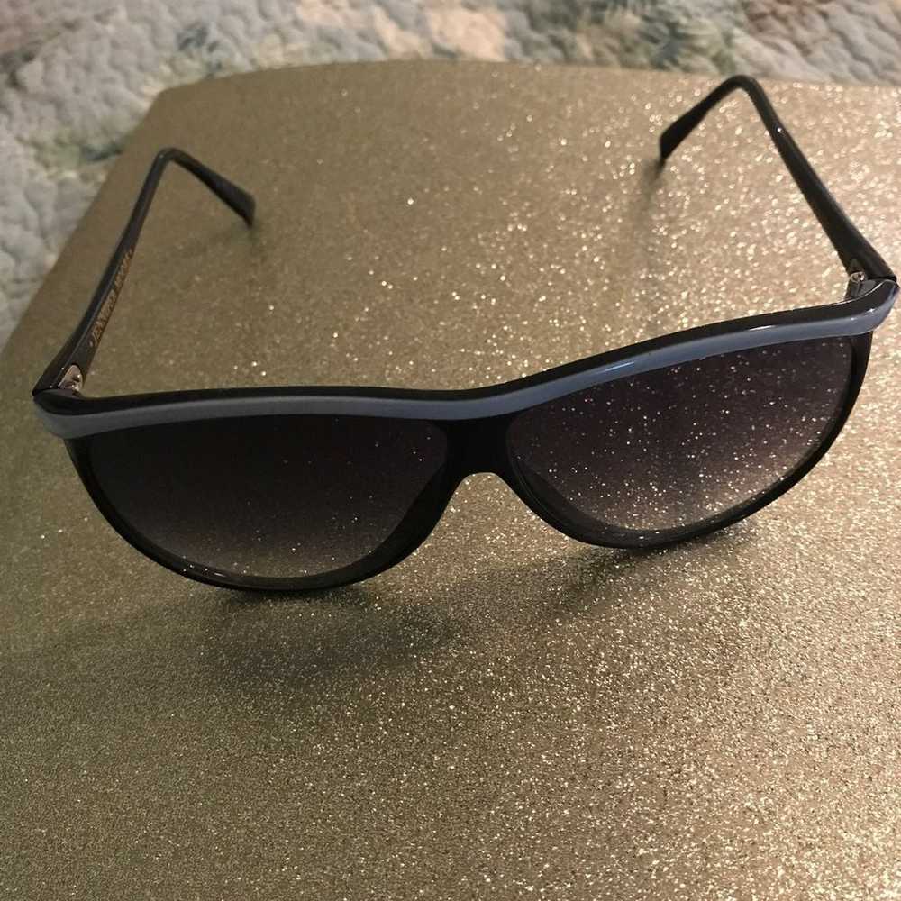 “Jennifer Moore” Sunglasses