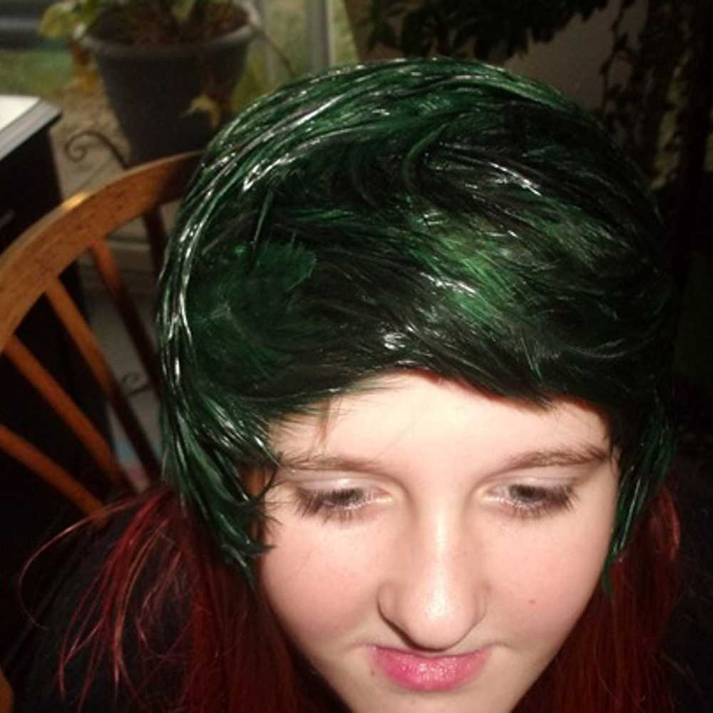 Vintage ladies hat headband green feathers - image 1