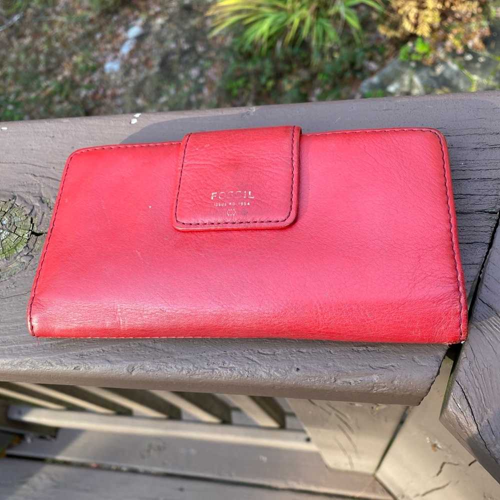 Vintage Solid Red Fossil Cow Hide Leather Wallet/… - image 1