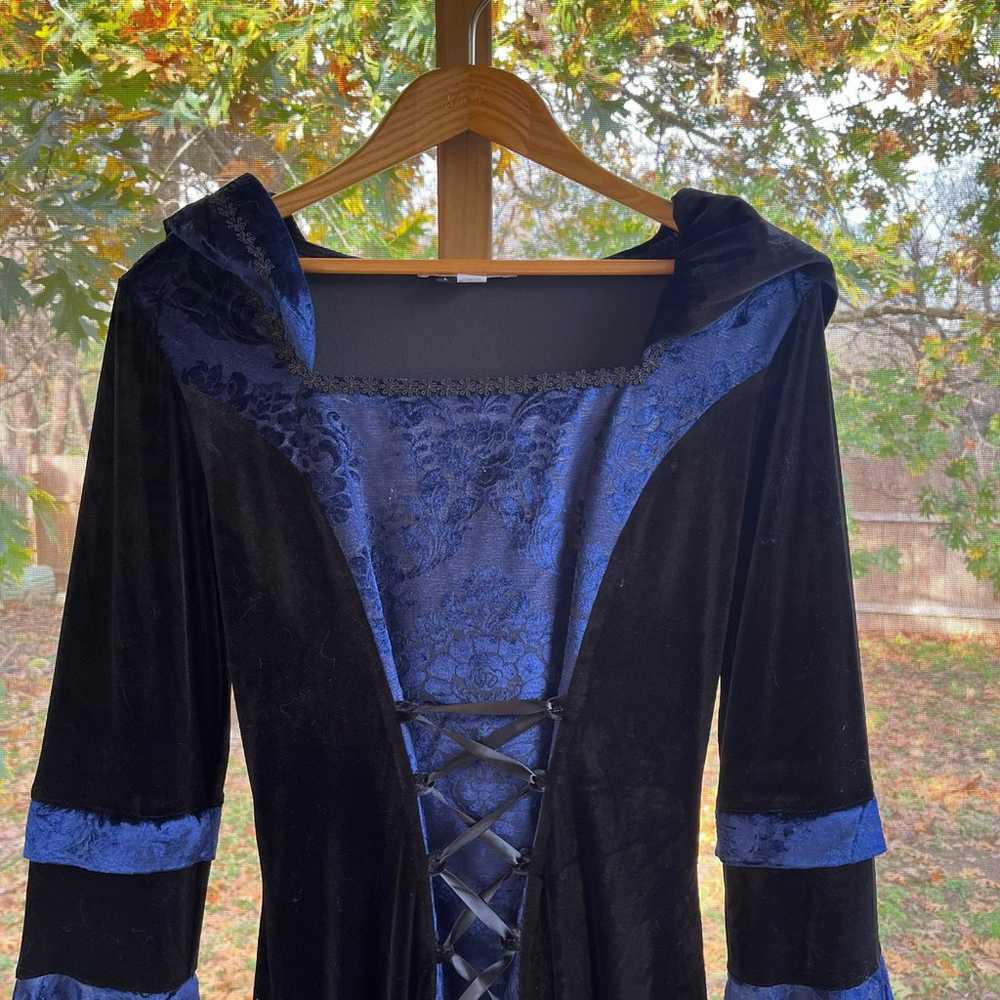 Victorian Choice Women's Black And Blue Velvet Me… - image 3