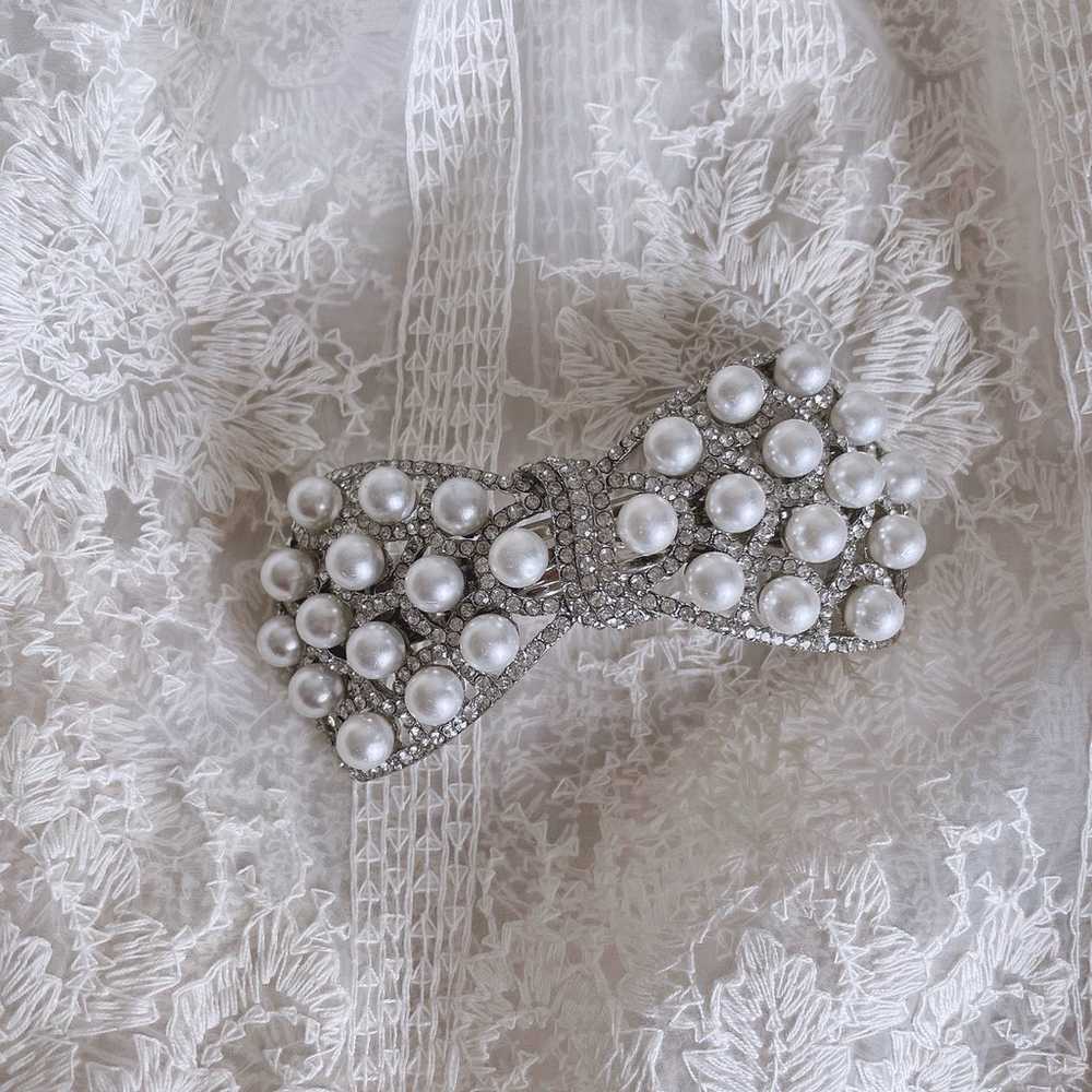 Vintage pearls Bow hair clip - image 1