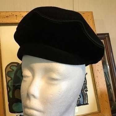 Hat. Ladies Vintage wool.  From estate sale