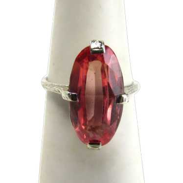 18 Karat White Gold Pink Sapphire Ring