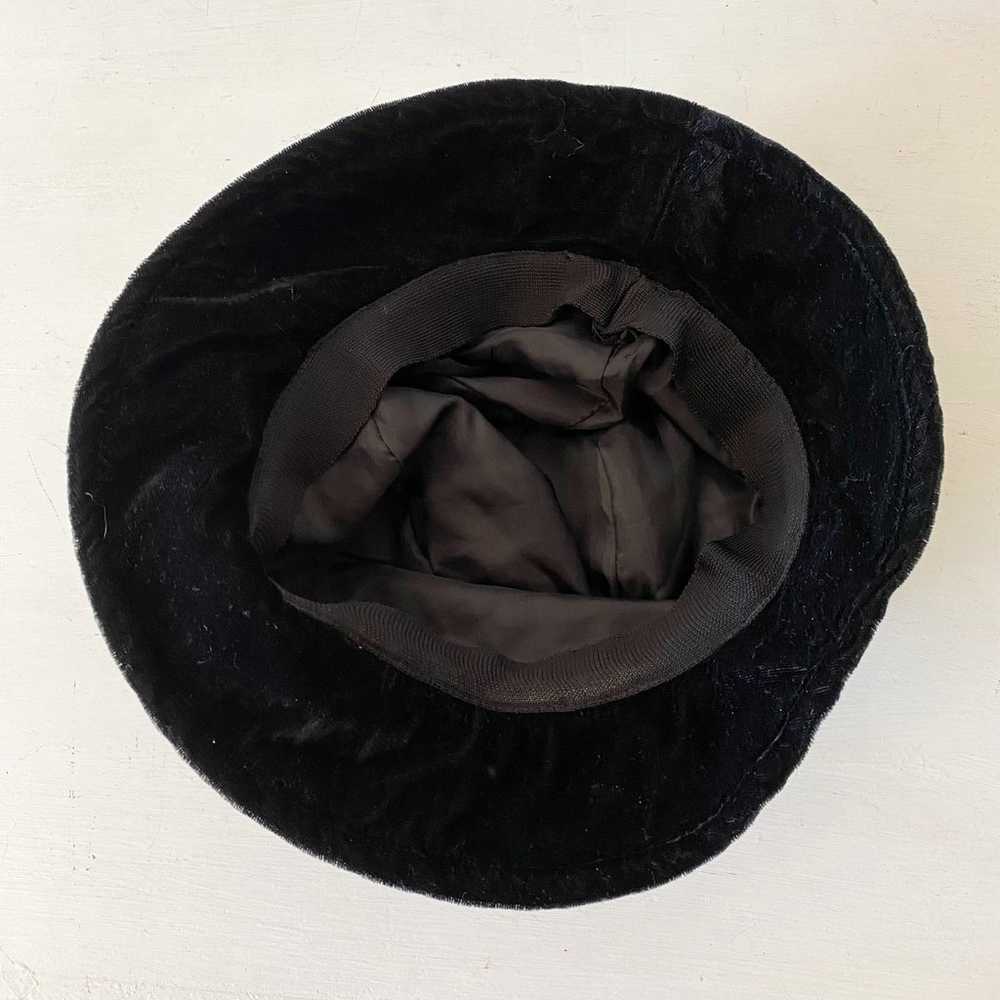 Vintage Black Velvet Hat - image 3