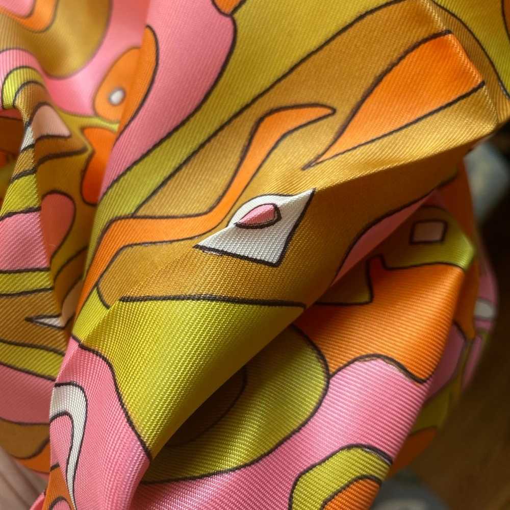 Vintage Retro Abstract Acetate Fashion Scarf – Or… - image 8