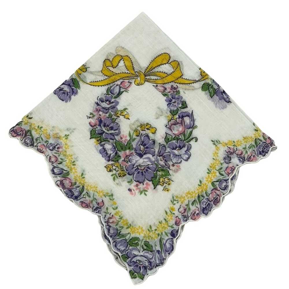 Vintage Floral Handkerchief Womens Hankie Scallop… - image 1