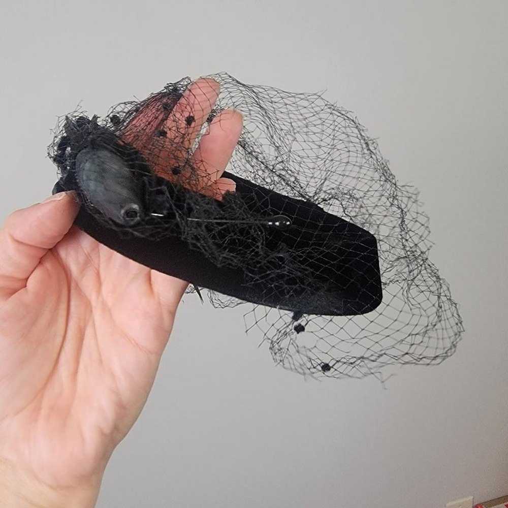 Black Rose Velvet Vintage Feather Net Headband Hat - image 7