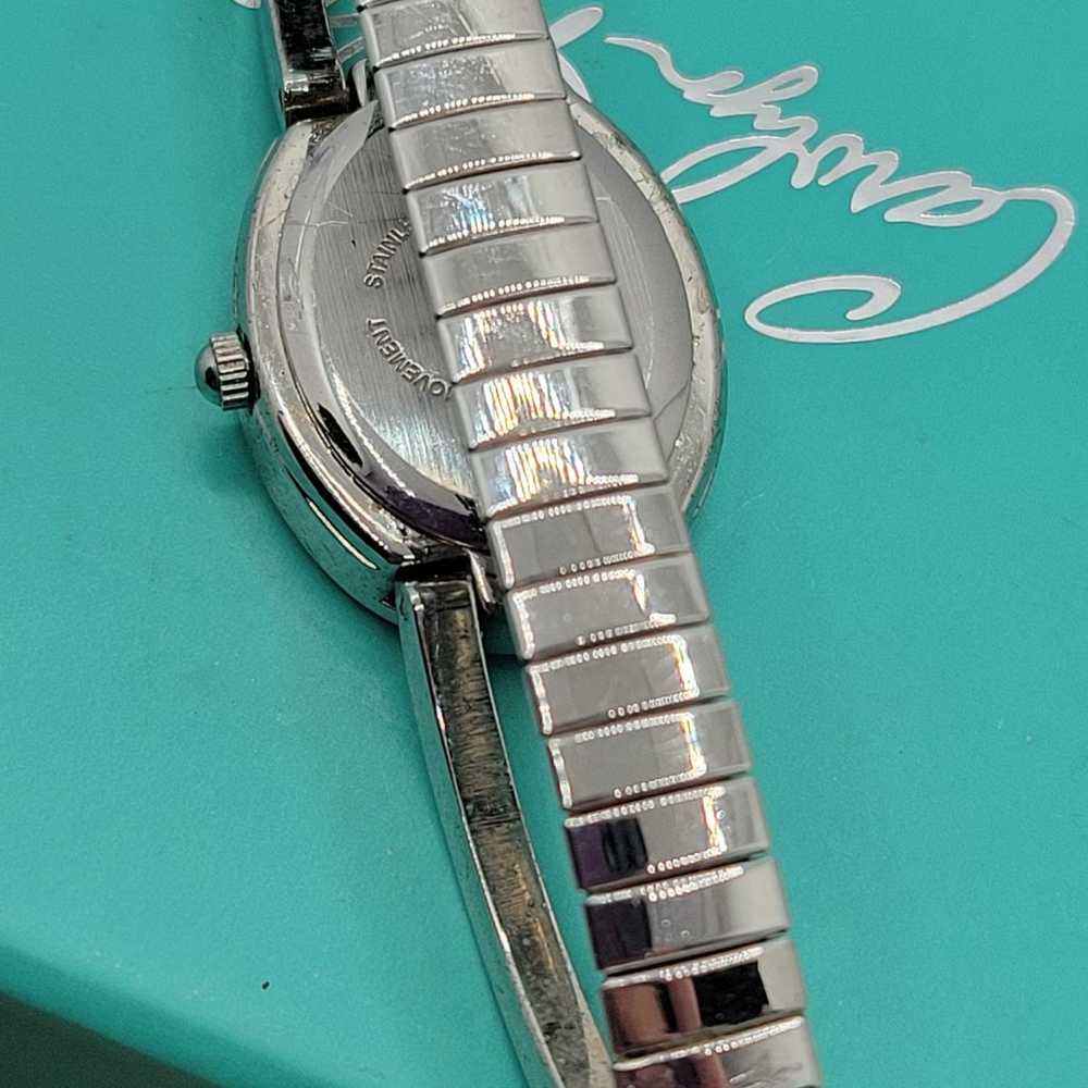 Vintage Beautiful Avon Watch - image 4