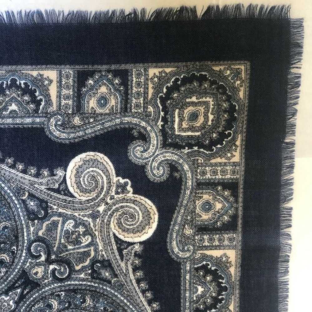 Vtg Navy Blue Ivory Medallian Scarf 30" - image 4