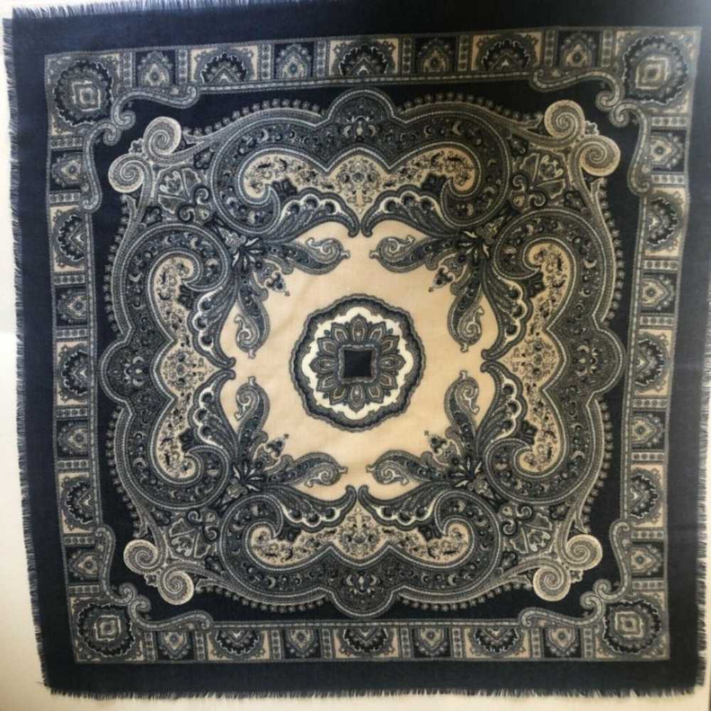 Vtg Navy Blue Ivory Medallian Scarf 30" - image 8