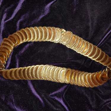 Vintage metallic gold stretch belt