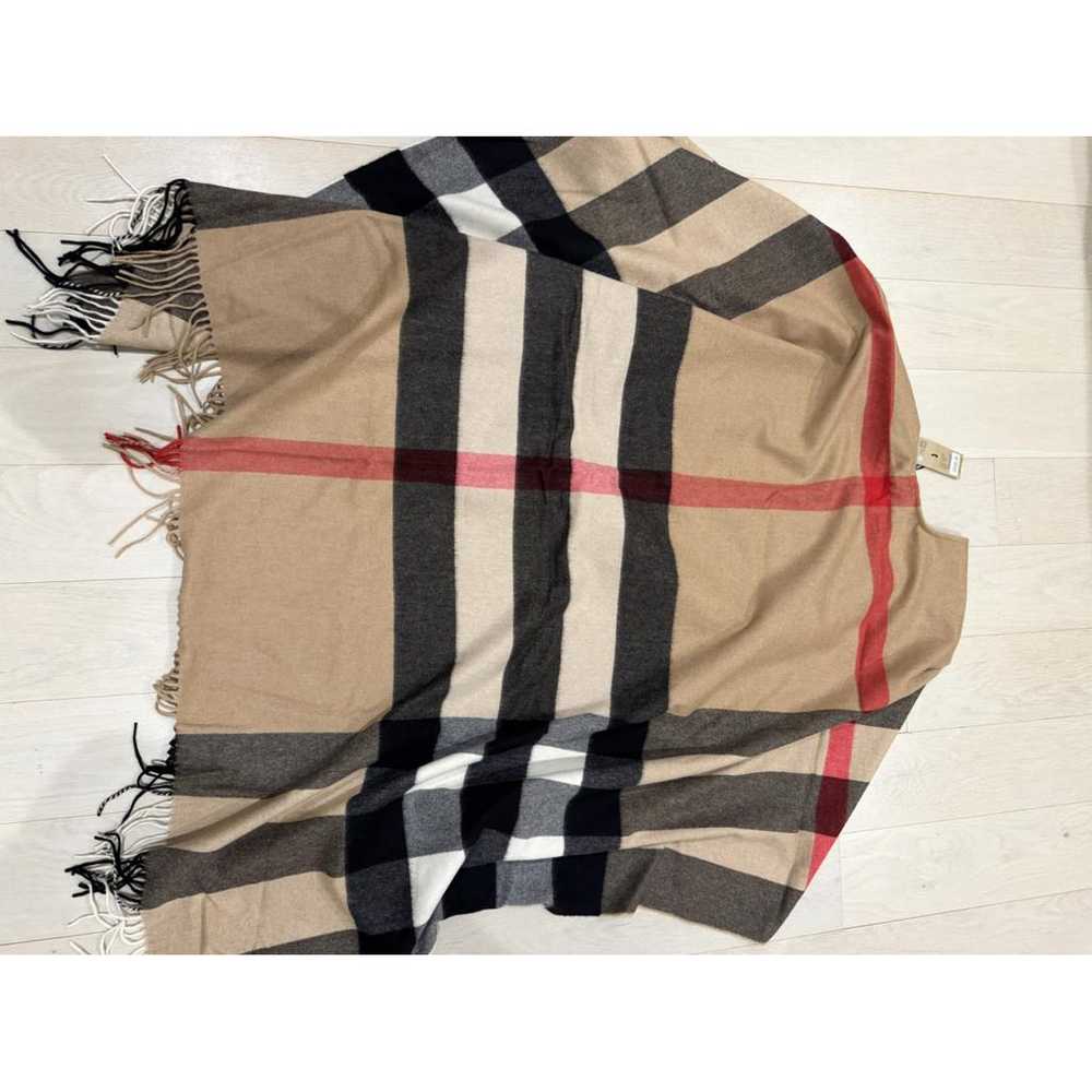 Burberry Cashmere poncho - image 6