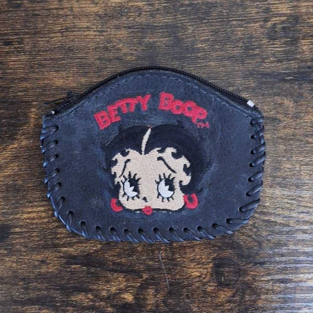 Super Cute Vintage Embroidered 1995 Betty Boop Bl… - image 5