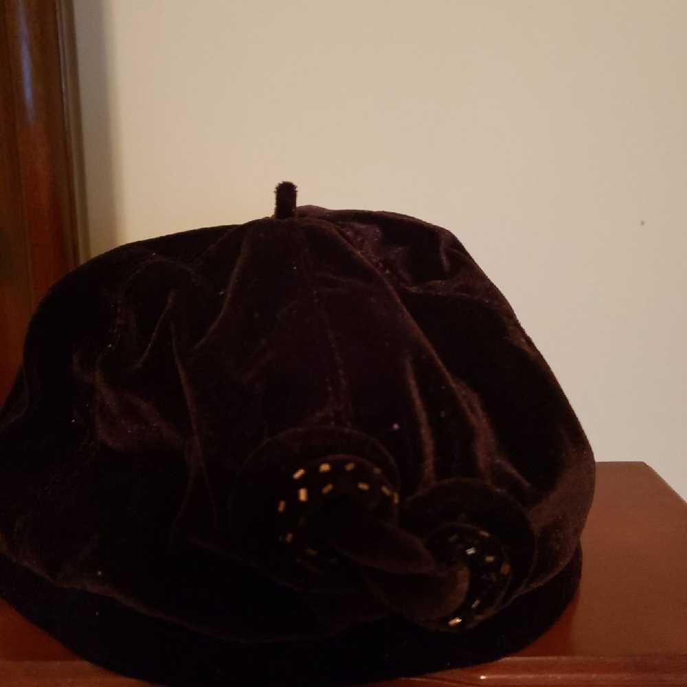 Vintage brown velvet hat - image 1