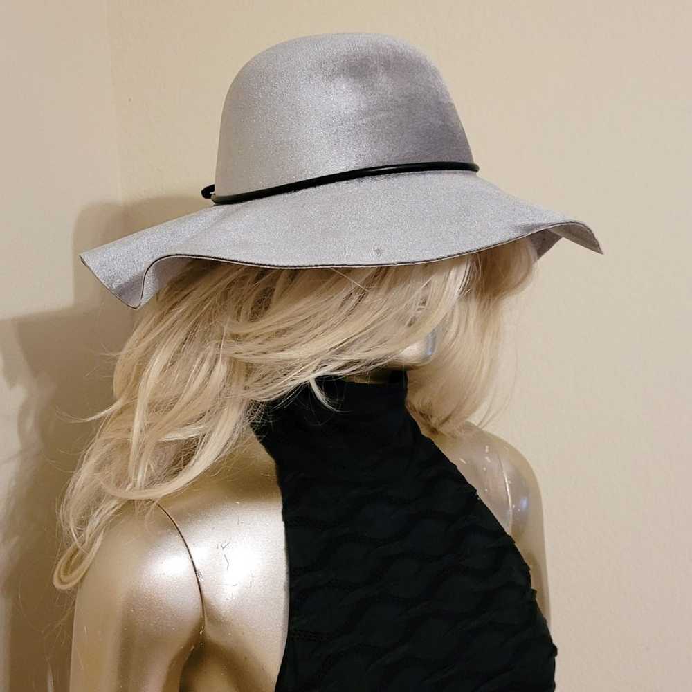 VINTAGE SILVER VELVET FLOPPY HAT WITH BLACK LEATH… - image 4