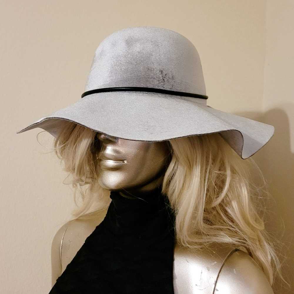 VINTAGE SILVER VELVET FLOPPY HAT WITH BLACK LEATH… - image 5